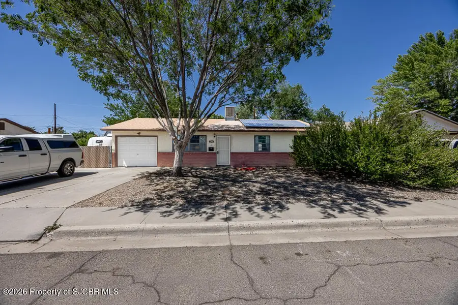 2204 E 11th Street, Farmington, NM 87401 - #2