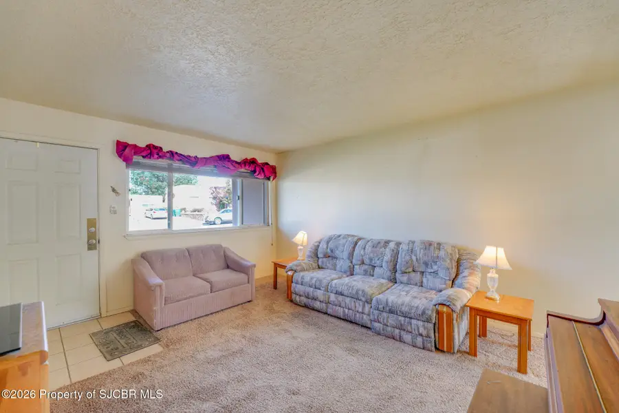 3902 Sierra Vista Drive, Farmington, NM 87402 - #2