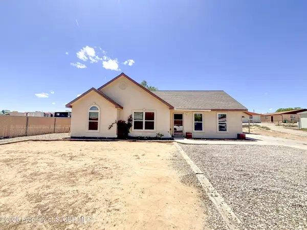 2207 N Huntzinger Avenue, Farmington, NM 87401