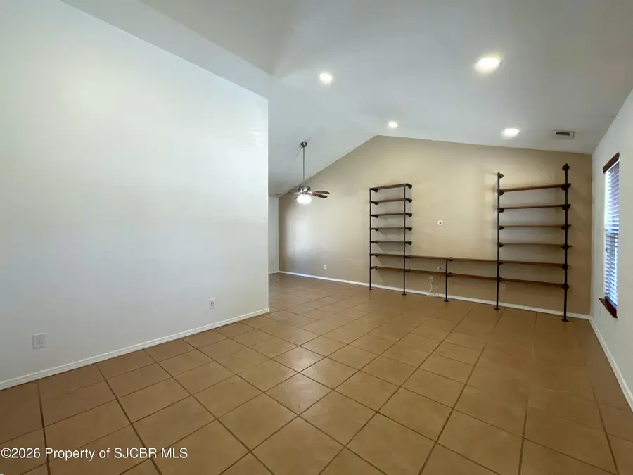 2207 N Huntzinger Avenue, Farmington, NM 87401 - #3