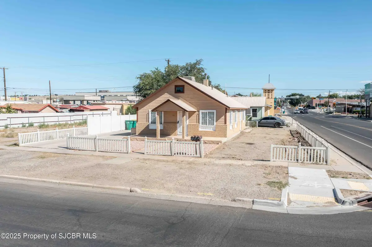 502 W Animas Street, Farmington, NM 87401 - #1