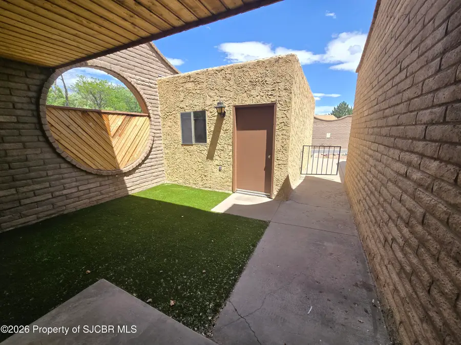 1016 E Navajo, Farmington, NM 87401 - #3