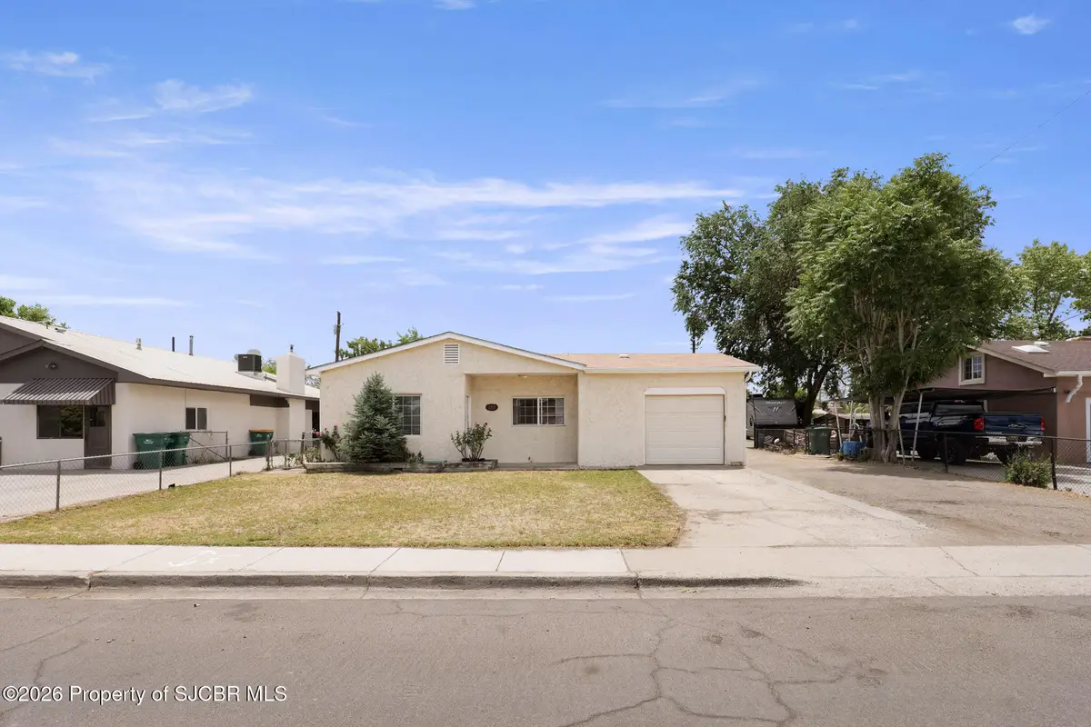 2317 E 11th, Farmington, NM 87401 - #1