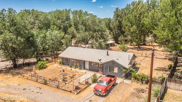 51 Road 3500, Flora Vista, NM 87415