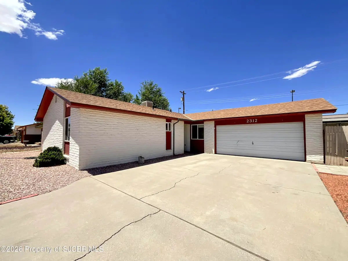 2312 E 18th, Farmington, NM 87401 - #1