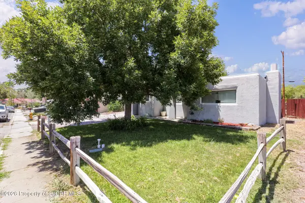 225 El Paso, Farmington, NM 87401