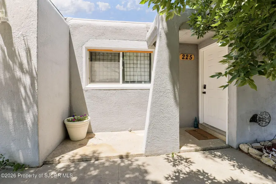 225 El Paso, Farmington, NM 87401 - #2