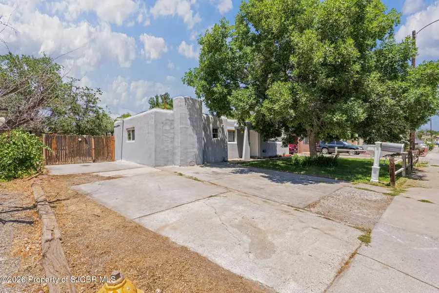 225 El Paso, Farmington, NM 87401 - #3