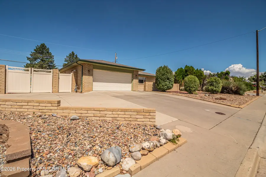 3005 N Sunset, Farmington, NM 87401 - #2