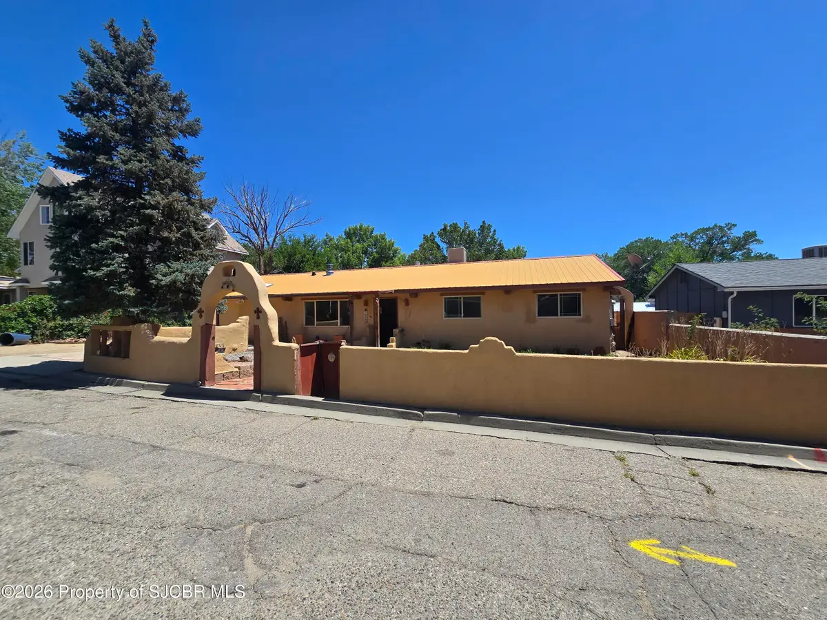 1008 Chaparral, Bloomfield, NM 87413 - #1