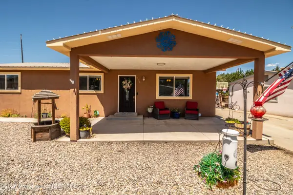 705 Apache, Aztec, NM 87410
