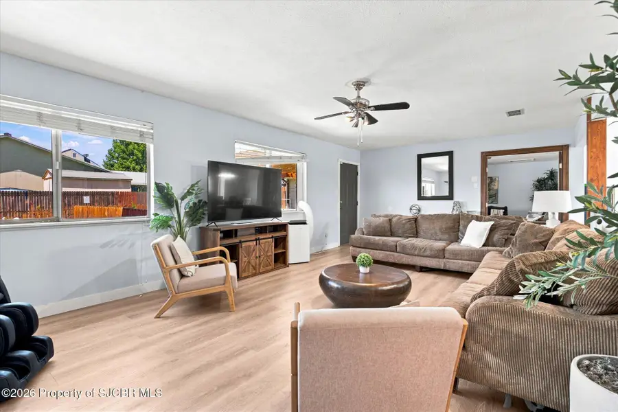 500 E 37th, Farmington, NM 87401 - #3