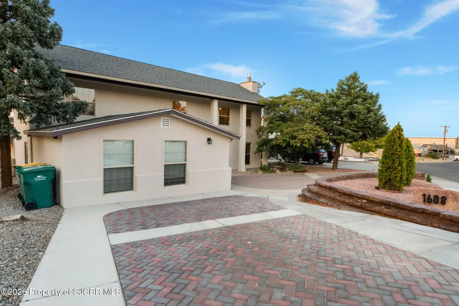 1608 Yucca, Farmington, NM 87401 - #3