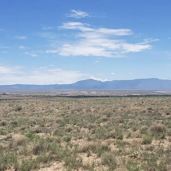 2820 Mesa De Romero Sw, Albuquerque, NM 87121