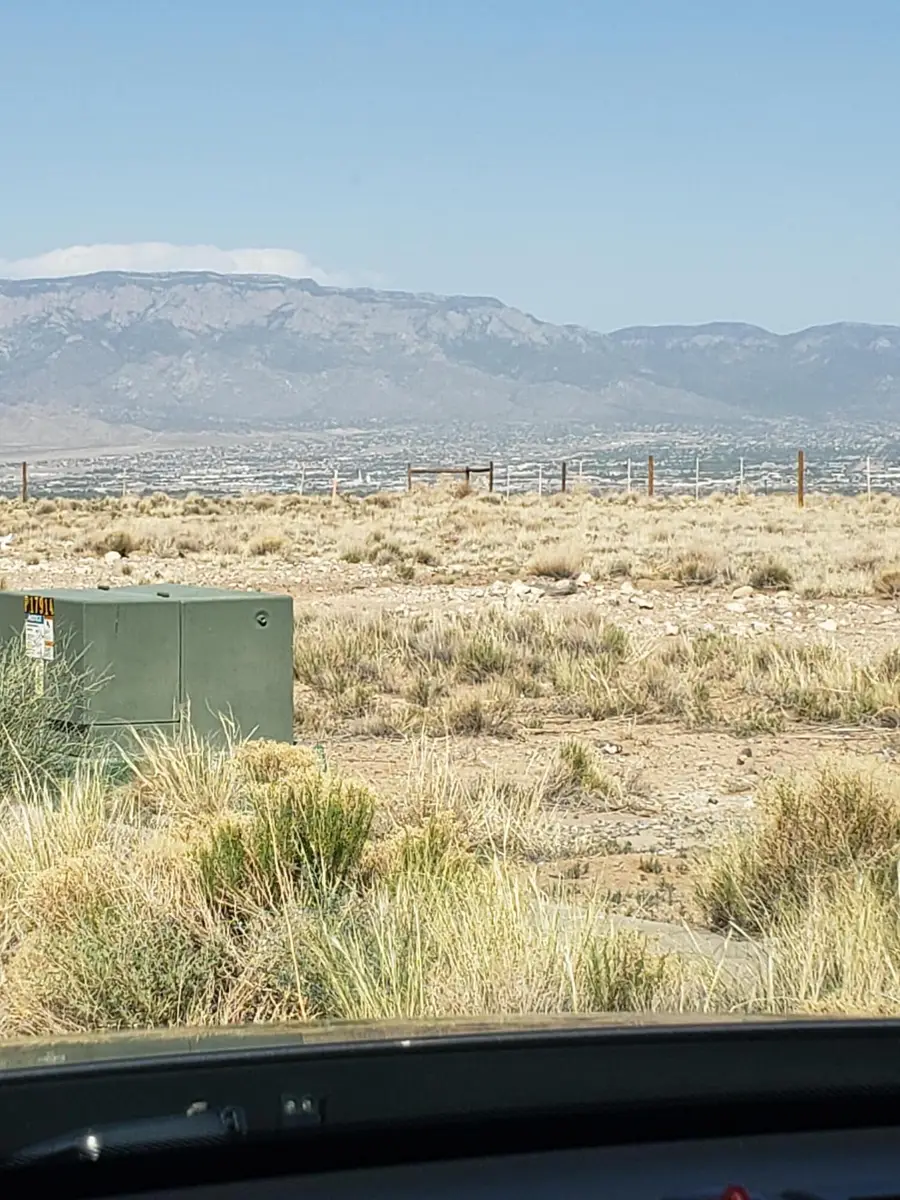 7904 Marigold Drive Nw, Albuquerque, NM 87120 - Image #2