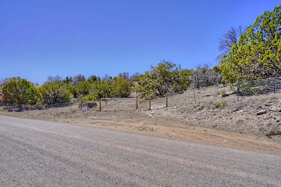 51 Thunder Mountain Road, Edgewood, NM 87015 - Image #2