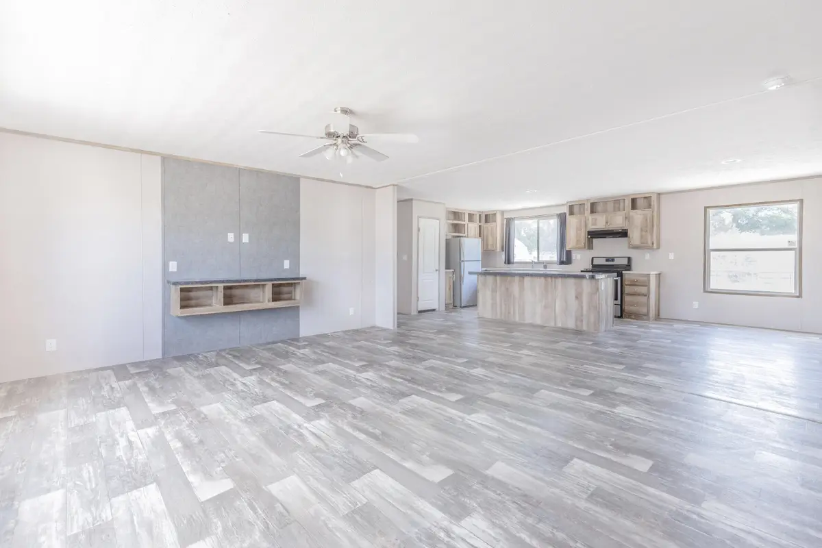 506 W Arthur Avenue, Estancia, NM 87016 - Image #1