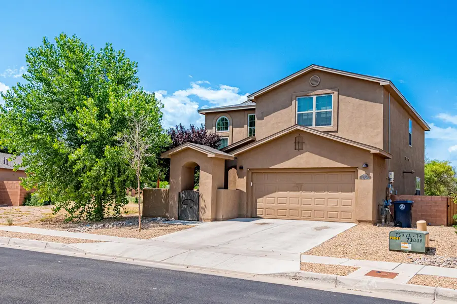 1723 Garden Way Sw, Albuquerque, NM 87105 - Image #2