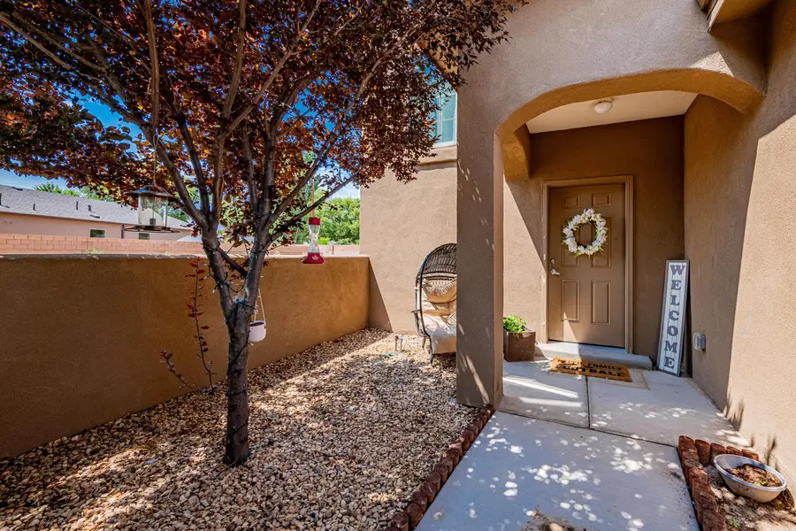 1723 Garden Way Sw, Albuquerque, NM 87105 - Image #3