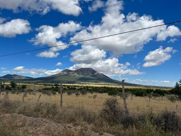 36 Entranosa Lane, Edgewood, NM 87015