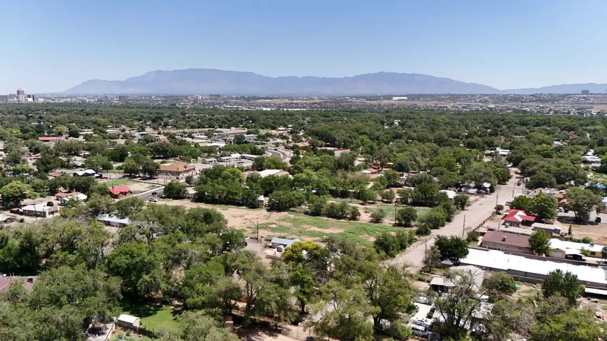 1116 Isleta Boulevard Sw, Albuquerque, NM 87105 - Image #1