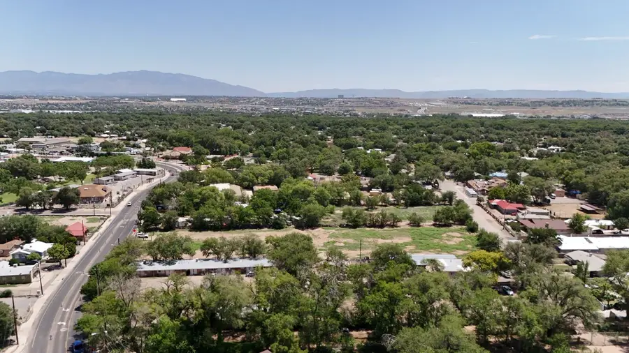 1116 Isleta Boulevard Sw, Albuquerque, NM 87105 - Image #3