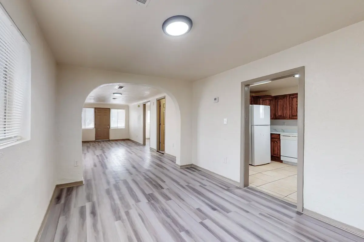 1119 Edith Boulevard Ne, Albuquerque, NM 87102 - #1