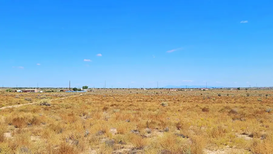 2305 30th Street Sw, Rio Rancho, NM 87124 - #3