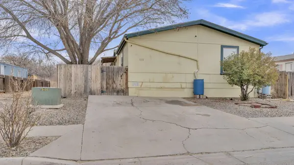 1118 Las Rosas Drive, Los Lunas, NM 87031