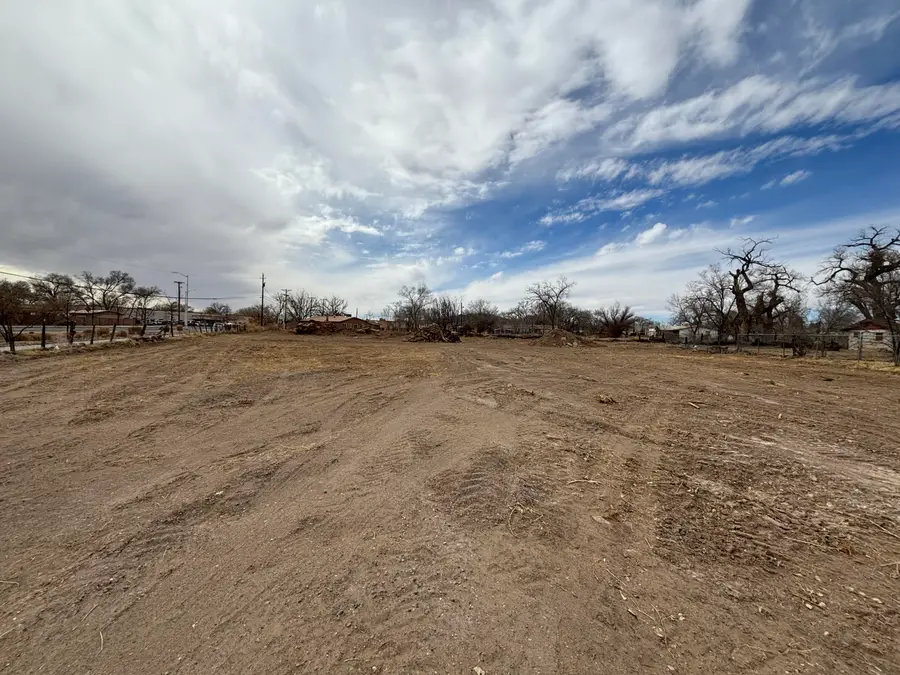 461 Los Lentes Road Se, Los Lunas, NM 87031 - Image #2