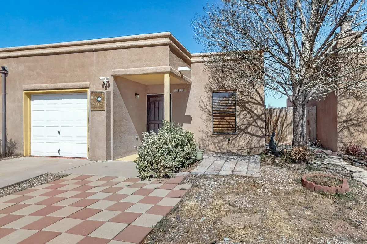 6817 Armand Road Nw, Albuquerque, NM 87120 - Image #1
