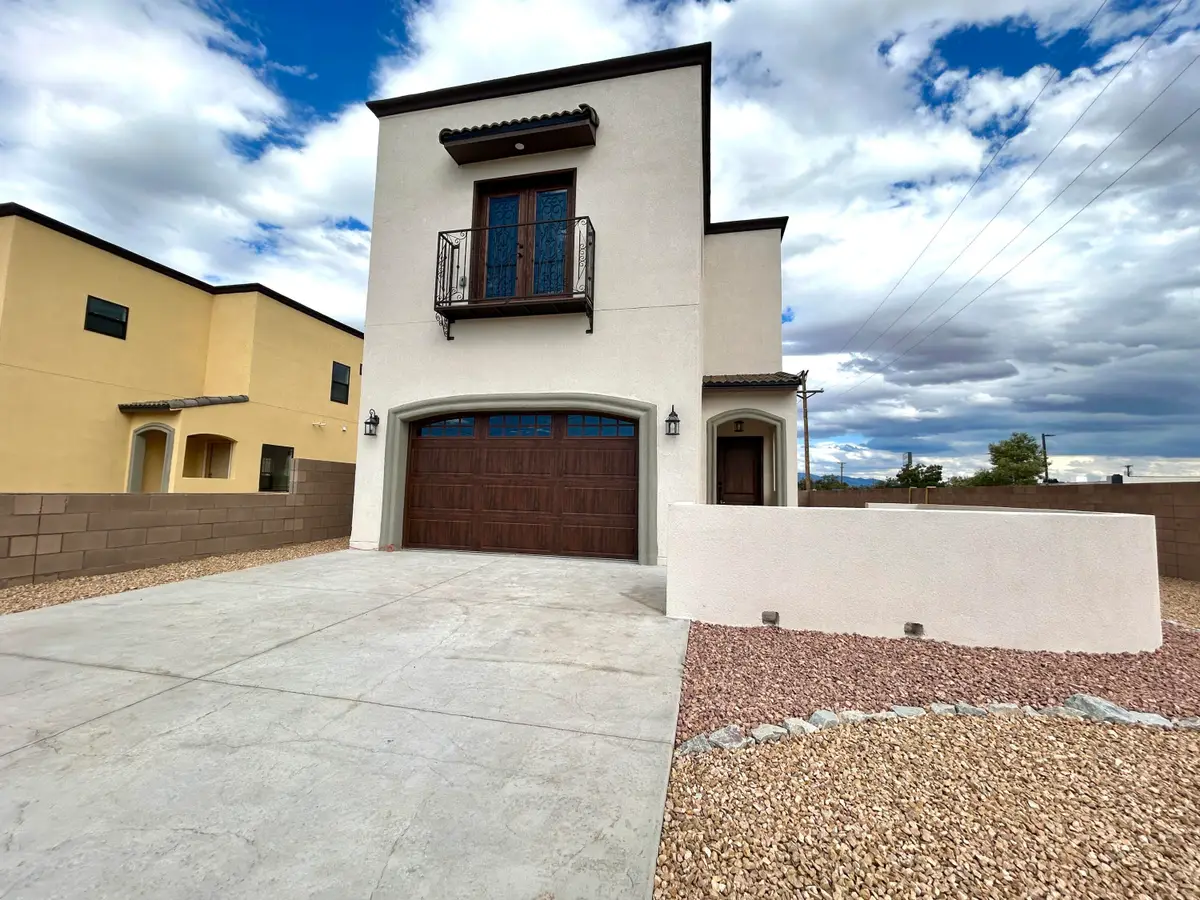 402 Lala Street, Belen, NM 87002 - Image #1