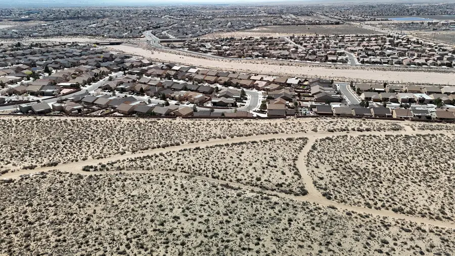 700-704 Viga Loop Se, Rio Rancho, NM 87124 - Image #2