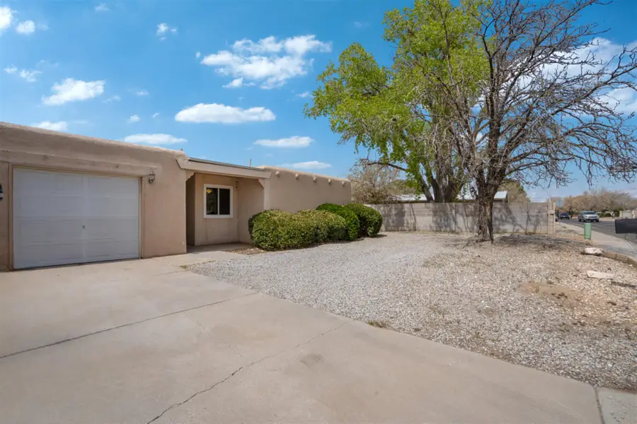 6505 Mckinney Drive Ne, Albuquerque, NM 87109 - Image #2