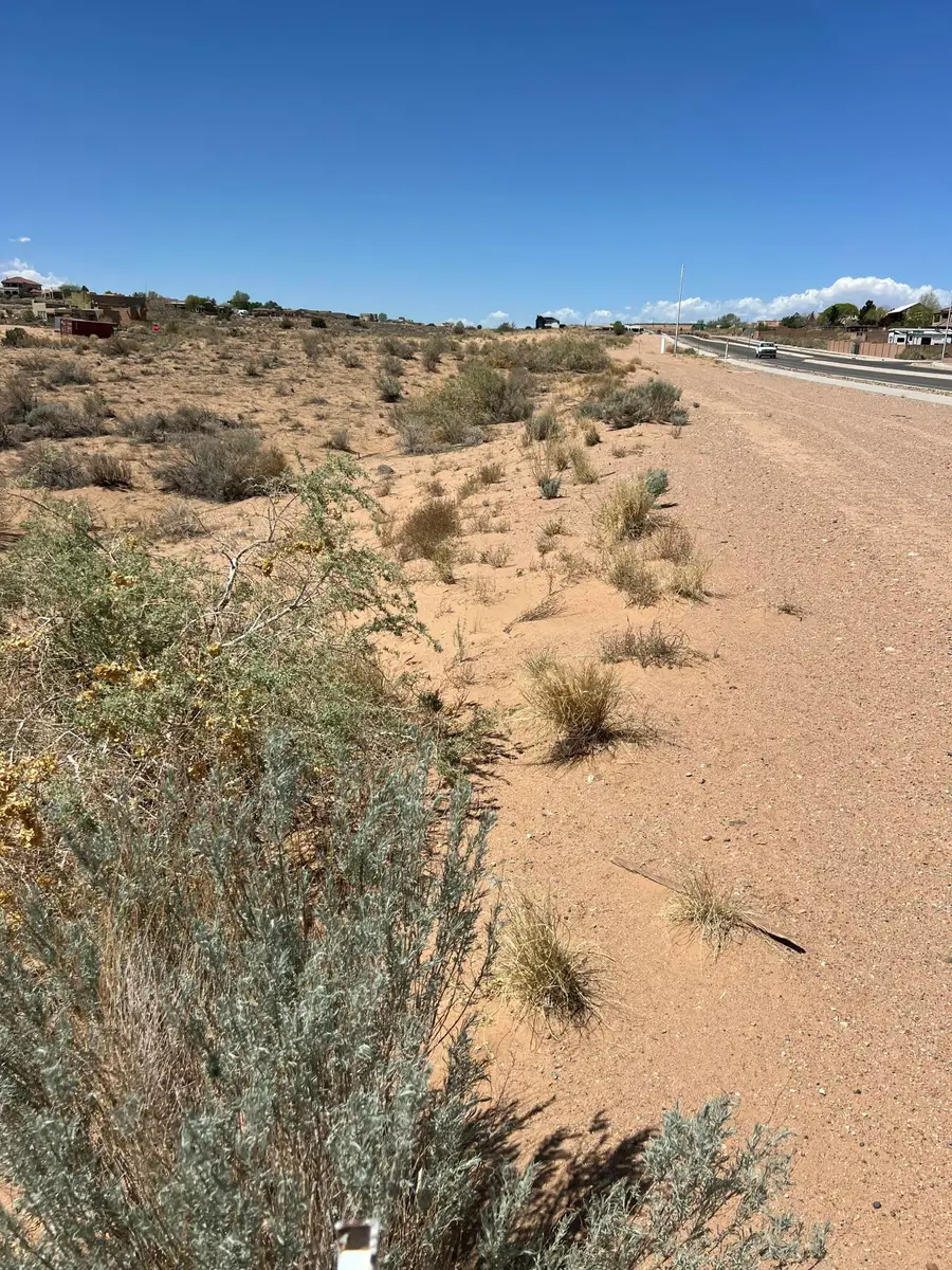 6816 Madisyn Avenue, Rio Rancho, NM 87144 - Image #2