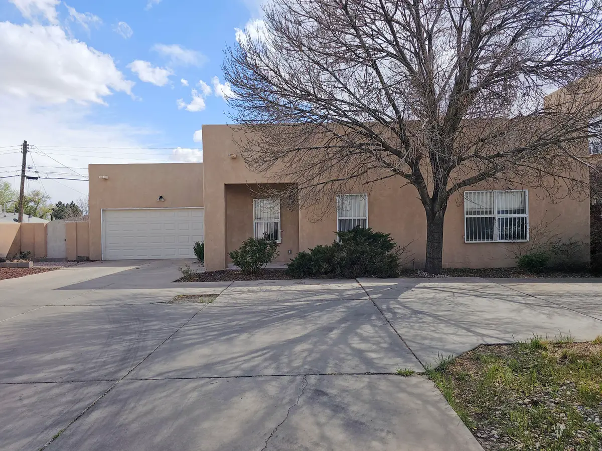 422 Phoenix Avenue Nw, Albuquerque, NM 87107 - #1