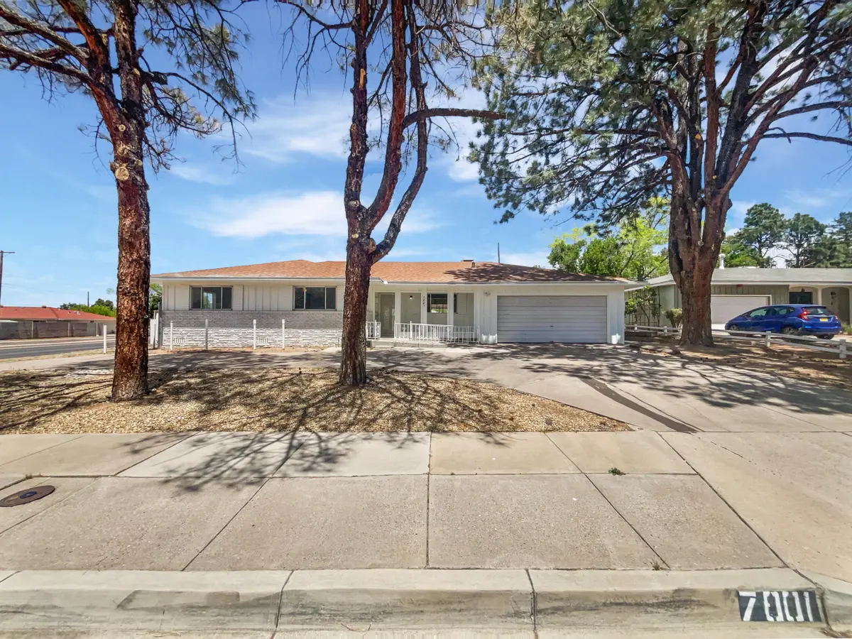 7001 Edwina Avenue Ne, Albuquerque, NM 87110 - Image #1