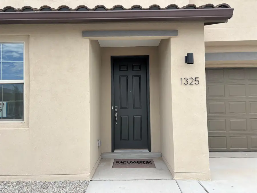1325 Valle De Colores Street Nw, Los Lunas, NM 87031 - Image #2