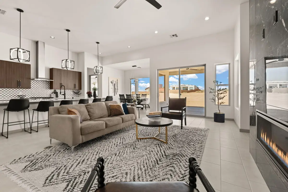 1413 6th Street Se, Rio Rancho, NM 87124 - Image #1