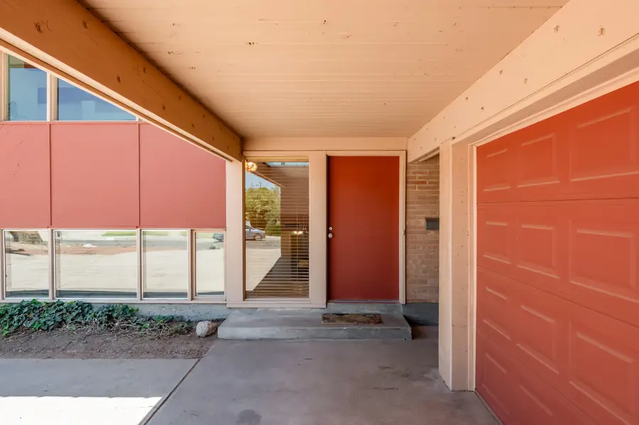 4818 Royene Avenue Ne, Albuquerque, NM 87110 - Image #2