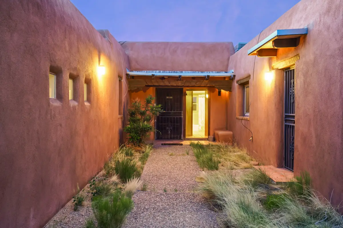 14 Lariat Road, Placitas, NM 87043 - Image #1