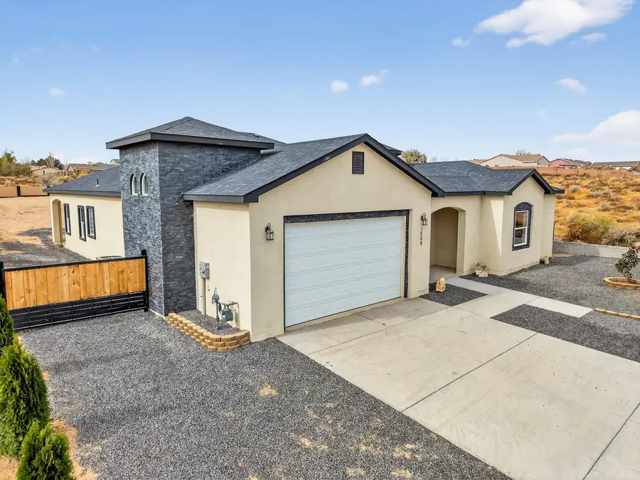 1209 11th Street Se, Rio Rancho, NM 87124 - Image #2
