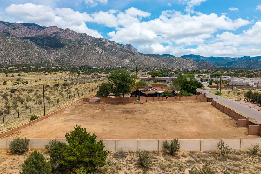 12519 Elena Drive Ne, Albuquerque, NM 87122 - Image #2