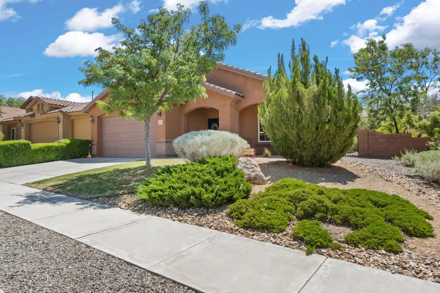 429 Paseo Vista Loop Ne, Rio Rancho, NM 87124 - Image #2