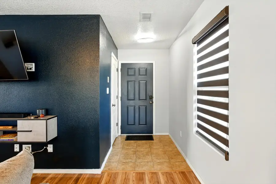 10636 Mcmichael Lane Sw, Albuquerque, NM 87121 - Image #3