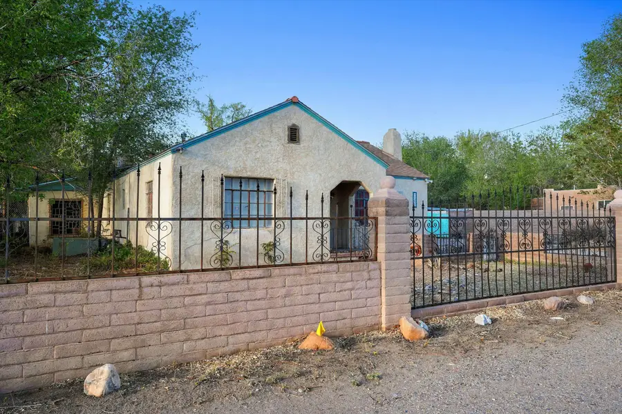 1233 Montrose Place Sw, Albuquerque, NM 87105 - Image #3