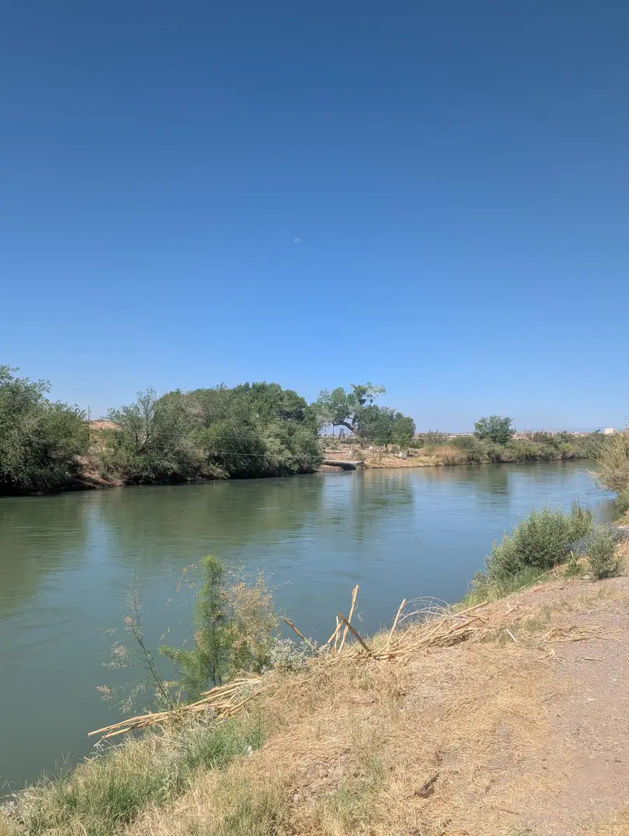 1047 E Riverside Drive, Truth Or Consequences, NM 87901 - Image #2