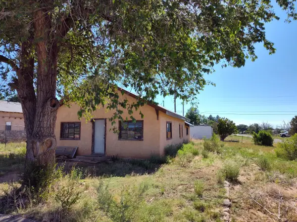 300 N Roosevelt Avenue, Mountainair, NM 87036