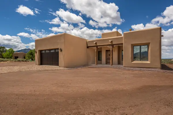 1 Mesa Encantada Avenue, Ranchos de Taos, NM 87557