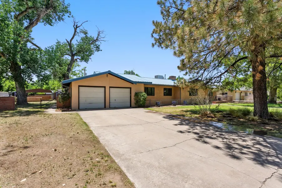 934 Fairway Road Nw, Albuquerque, NM 87107 - Image #2